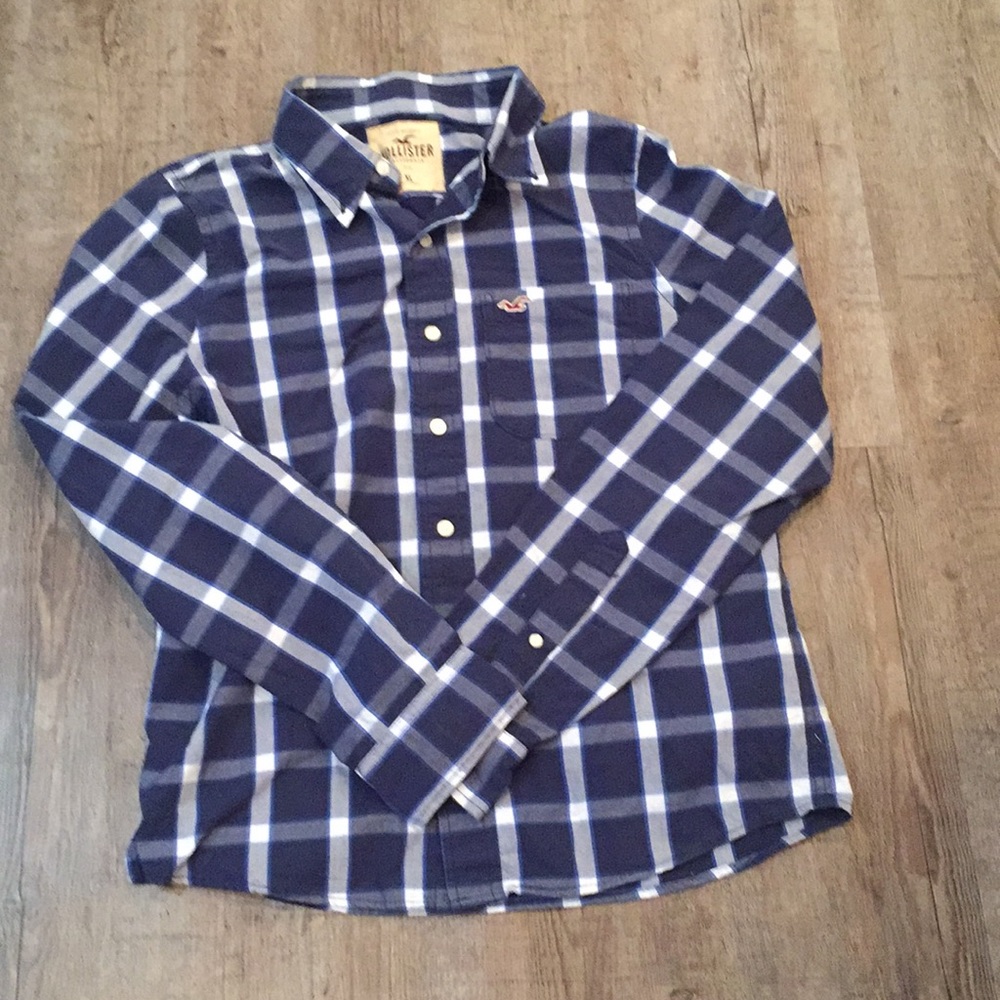 Men’s button down dress shirt